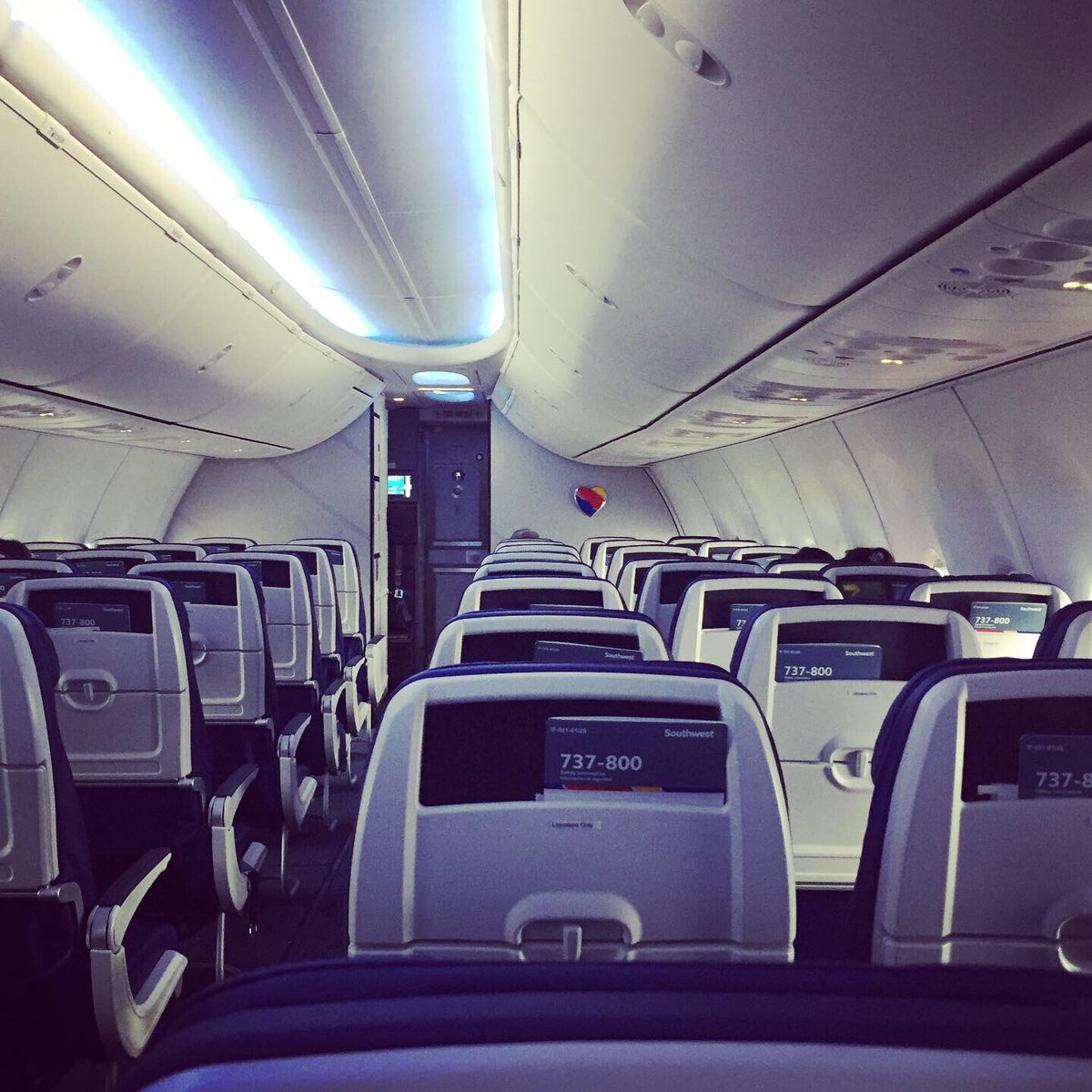 KPRC2Mario's tweet photo. THINKING ABOUT FLYING?
TONIGHT @ 10 CHANNEL 2 INVESTIGATES: At a time when airlines have cut rates drastically... We asked 3 airlines for interviews with their CEOs or Presidents — with a portion to be done in-flight. What do you think happened? The answer on @KPRC2 @ 10. https://t.co/vggjrMypxd