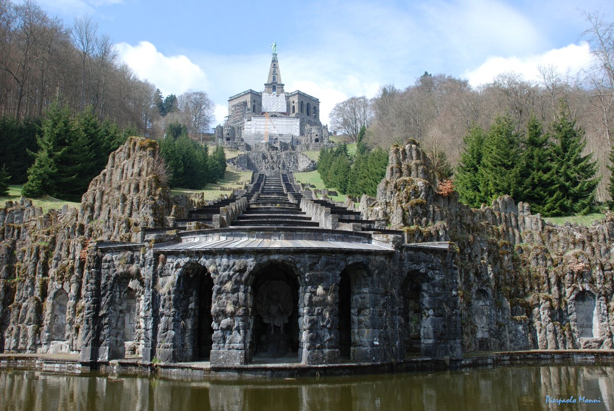 PIERPAOLOMONNI's tweet photo. Blast from the past. The Hercules Monument and waterfall in Bergpark Wilhelmshöhe, Kassel, Germany.
#Hercules #Monument #Waterfall #Wasserspiele #Bergpark #Wilhelmshöhe #Kassel #Park #Nature #Travel #Travelgram #Travelblog #Travelblogger #Picgram #Bestphoto https://t.co/Kj3b1pWQ8w