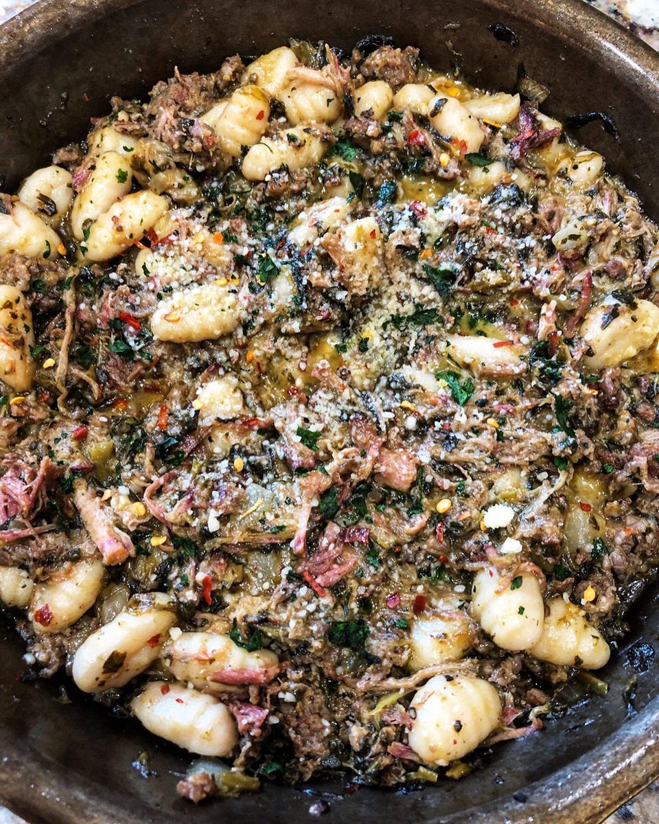 GrillDaddyJG's tweet photo. Gluten Free Pulled Pork/Italian Sausage Gnocchi w/ Braised Collard Greens!!! #cheflif #castiron #stargazercastiron #yum #yummy #food #foodie https://t.co/FYMc74tcFy