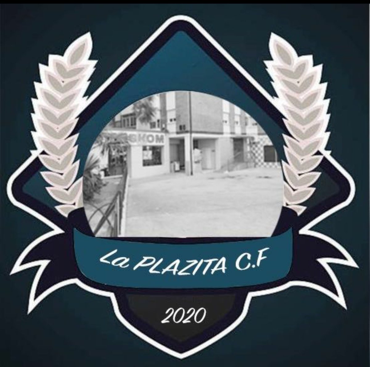 Bueno y esto no para llega nuestro 2 refuerzo para la defensa gran muro y gran mamut que viene a romper a todos los delanteros Bienvenido a ti nueva casa es muy conocido en la familia <a href="/CfPlazita/">La Plazita CF</a> y es <a href="/ConesaSergio/">Sergio Conesa</a> que lucira en su camiseta el dorsal nunero 4 💙💙