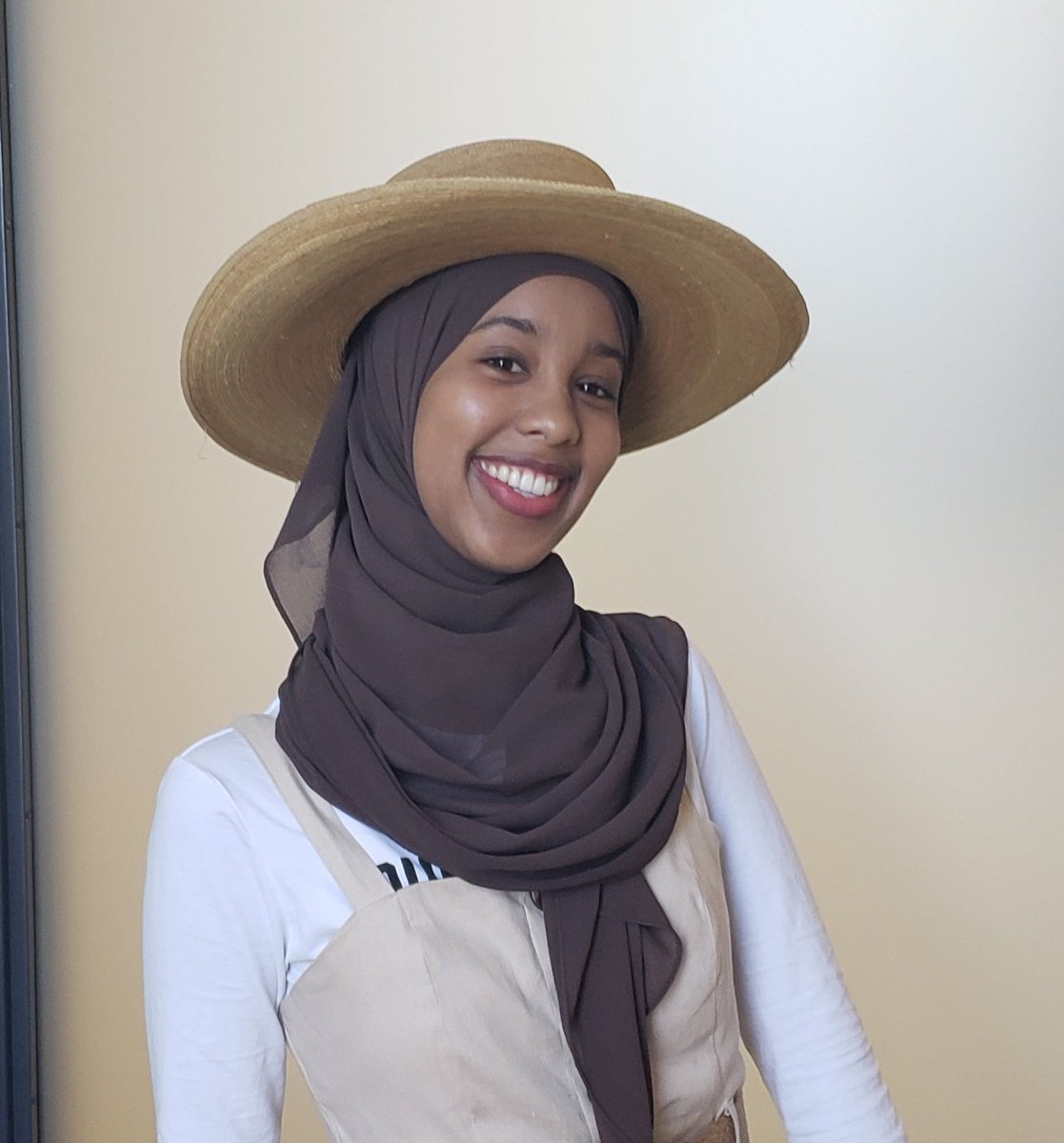 It is my privilege to announce that the bright @NeuroCarleton student Miski Dahir got accepted to Medical School at @UofT!! #cupride @CarletonScience @AbizaidAlfie