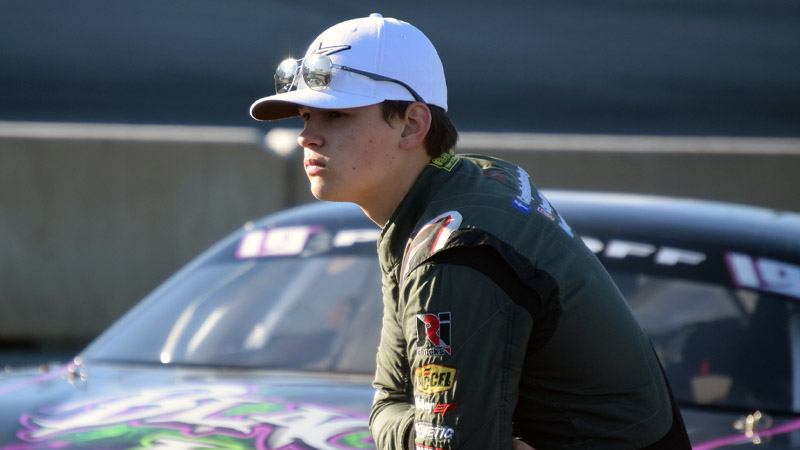RacingAmerica's tweet photo. .@CRAracing #SpeedFest2020 winner @CoreyHeim3 is looking forward to racing this Saturday with Lee Pulliam Performance at @hickoryspeedway.
Read more: https://t.co/vIcuXtxkz0
@LeePulliam11 https://t.co/EVdaSyd18c