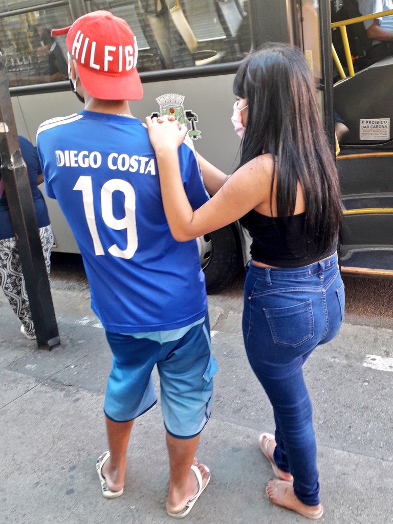 ozlekedalaje's tweet photo. Mulekão no ponto de #osasco com a namozinha gostosa encostada. SLK pae ! #naquebrada com #ozparça No #tesãodalaje vem de Like RT 👅🔝🙏🤙🏼🤭😈😈🤙🏿 https://t.co/Uisgdt3IhP