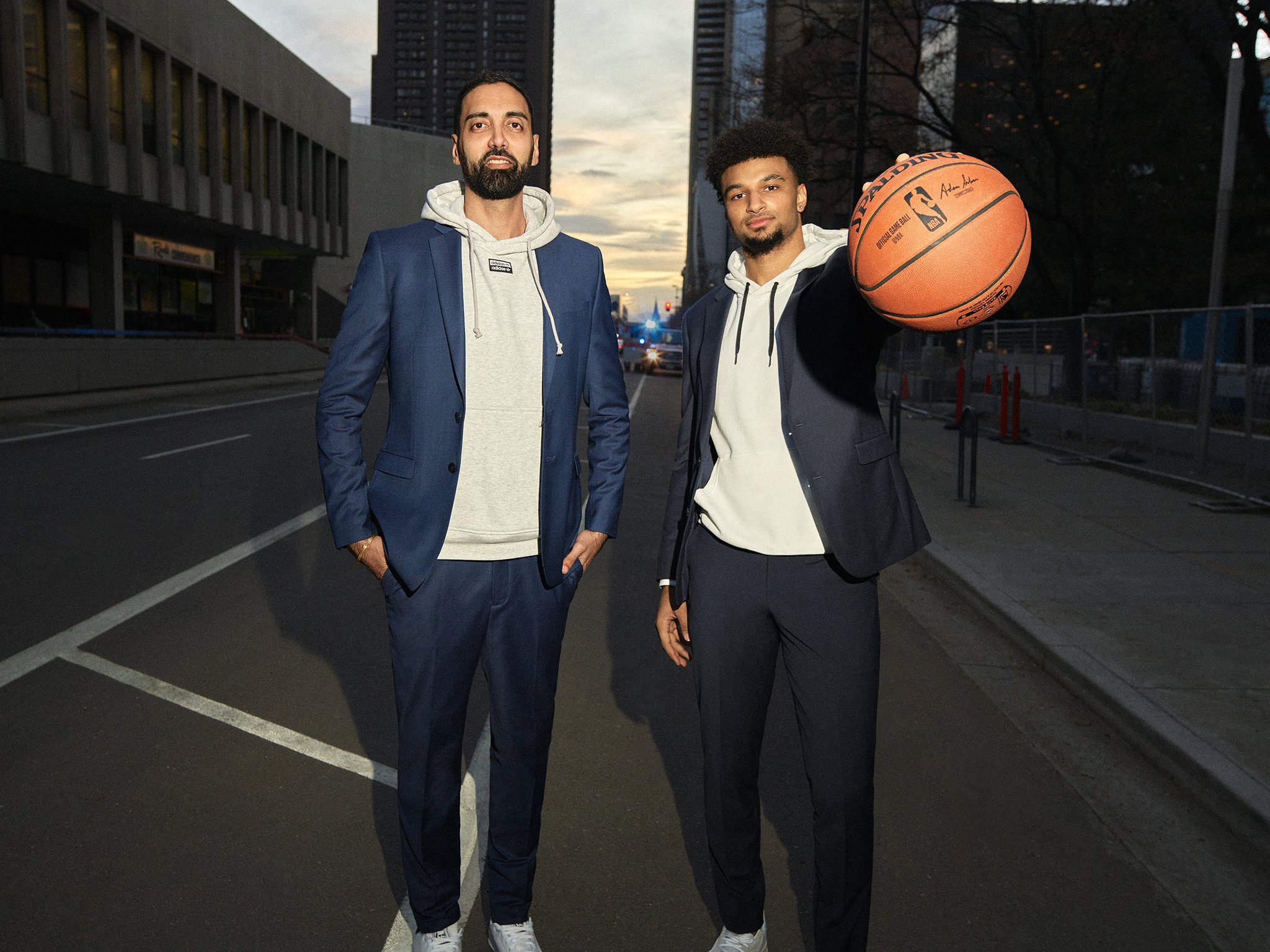Jamal Murray with simple suits but always attracts everyone