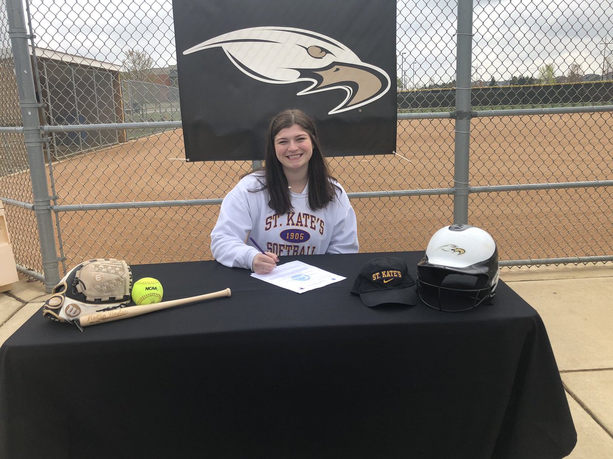ERHSRaptorsAD's tweet photo. ERHS Softball-Congratulations Lady Raptors, we are so proud of these two as they will continue playing softball in college... Grace Bennett University of St. Thomas and Kaitlín Boyles St. Catherine University #OneEastRidge https://t.co/O1vFmjHMpw