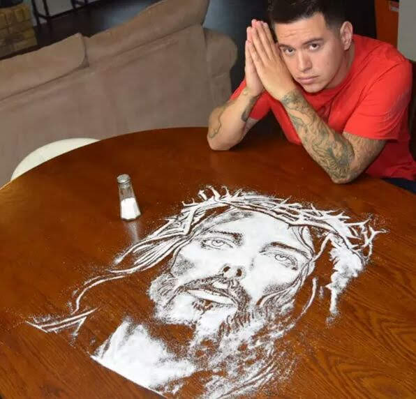 Tegadeyforyou's tweet photo. Haven't Seen Someone make Sooo Much magic, With Salt. This is Mind-blowing Art 🔥💯 https://t.co/h7UWb1mCyK