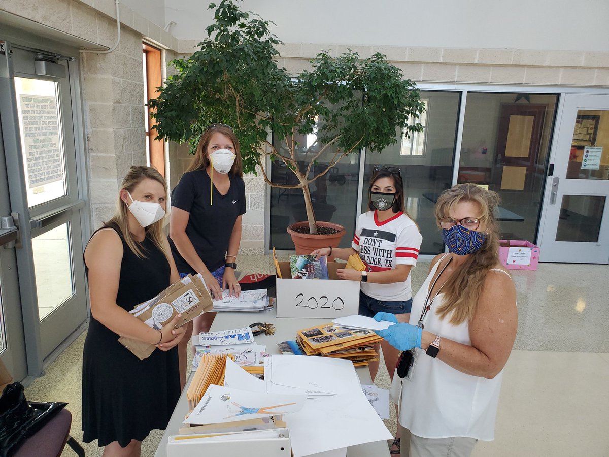 <a href="/VRHSAVID/">VRHS AVID</a> team getting ready to hand out time capsules to our AVID seniors. So proud of the <a href="/VistaRidgeHS/">Vista Ridge H.S.</a> class of 2020!