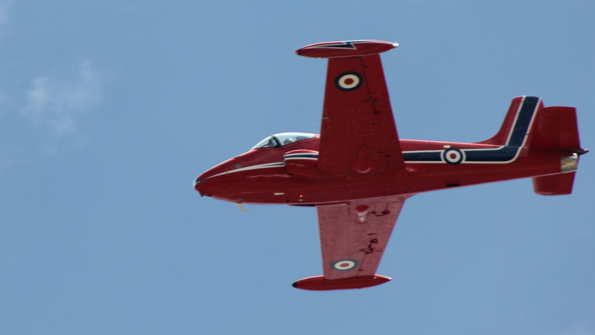 RobCBS4's tweet photo. Workers, visitors at @SkyRidgeMed treated to a great show overhead today as #HelpColoradoNow #flyover tours the #Denver metro. Funds raised from donations go to the #Colorado #COVID19 Relief Find for essential workers. Many thanks from this #avgeek to pilots and donors alike! https://t.co/fkUB7K1uwd