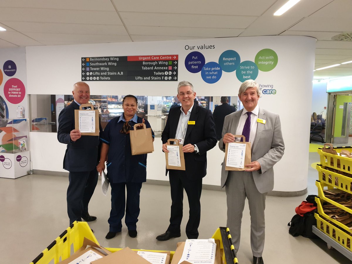 SarahMorganNHS's tweet photo. It makes such a difference to see our staff smile as they leave or come onto shift! 

This week is Sleep Well week @GSTTnhs &amp; our Execs have just been giving out sleep checklists &amp; goodie bags to staff as they come on &amp; off shift 

Smiles all round 😁

#spreadingkindness
#sleep https://t.co/SQHGhVPU5Q