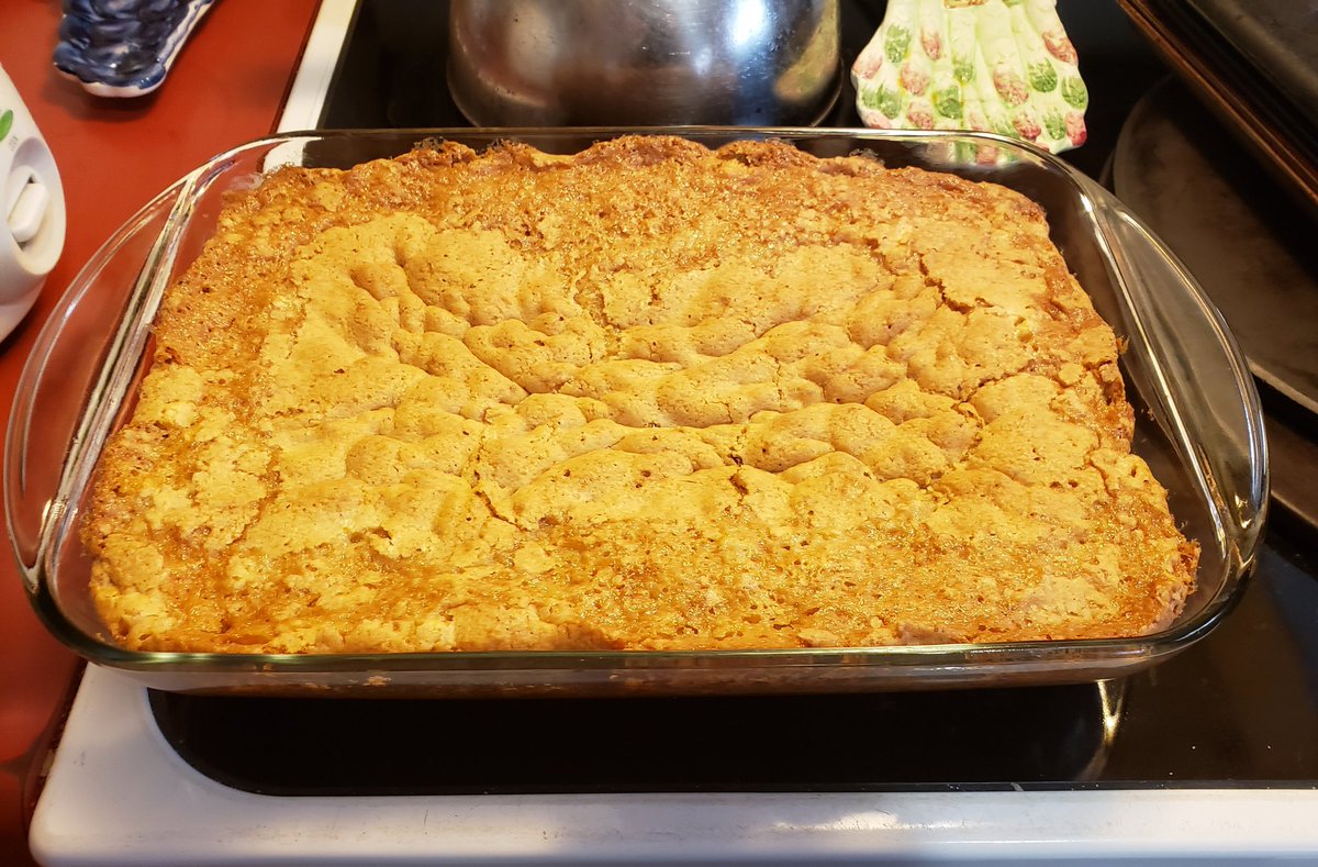 APPLE CAKE!
