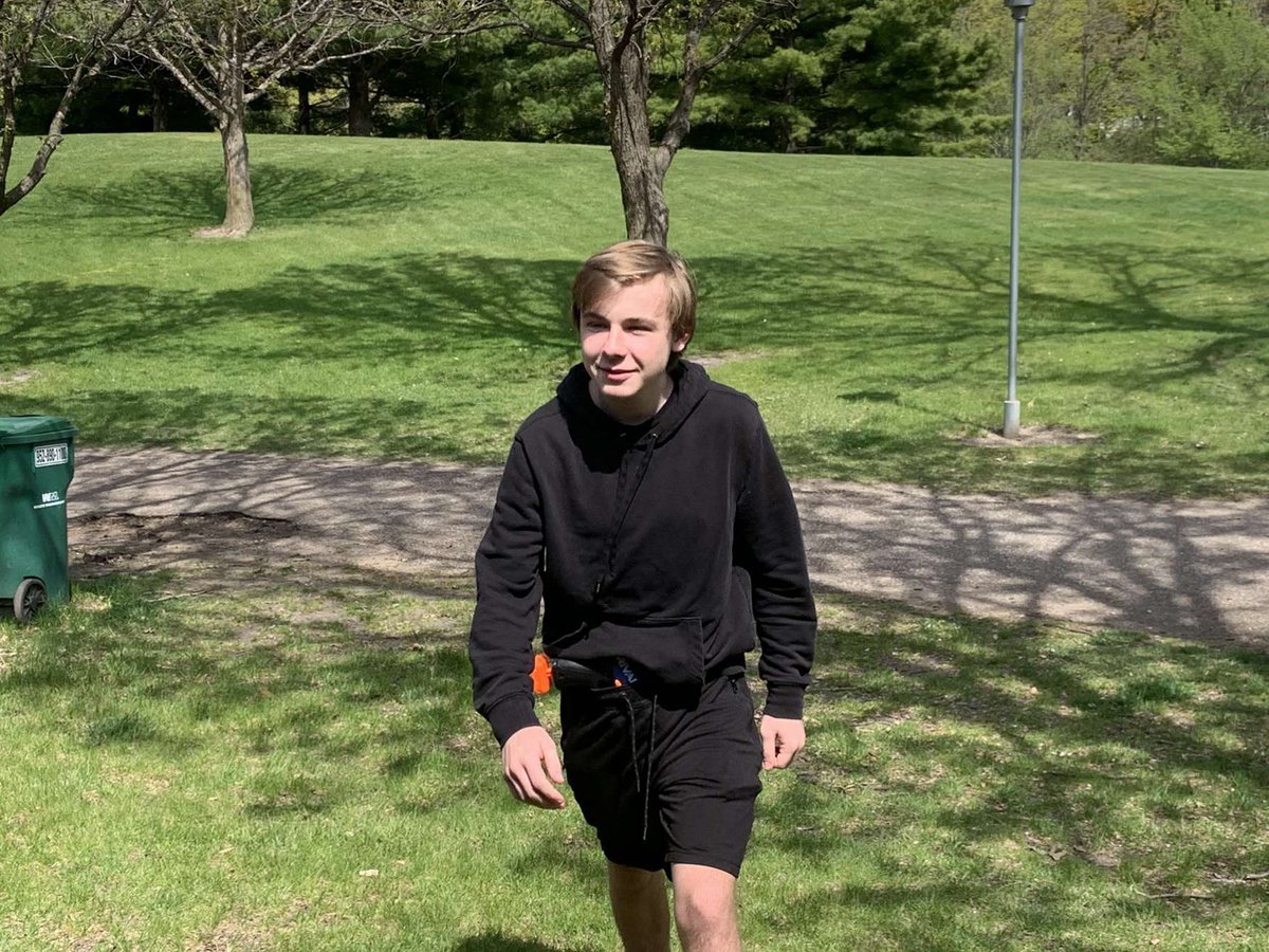BombVoyage13's tweet photo. David Davtyan of Bomb Voyage finished of The Euthanizers with the absolute clap of Carson Moeckel @TonkaAssassins https://t.co/IvWEfyigWM