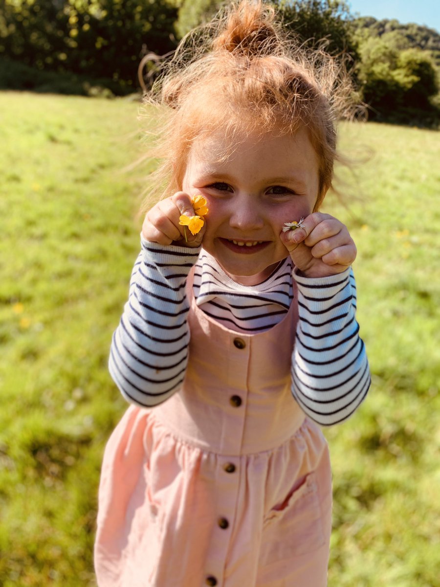 klbowen87's tweet image. Today we took a stroll down the Taff trail to add to the #pathofhope thanks for the lovely idea @trallwnginf