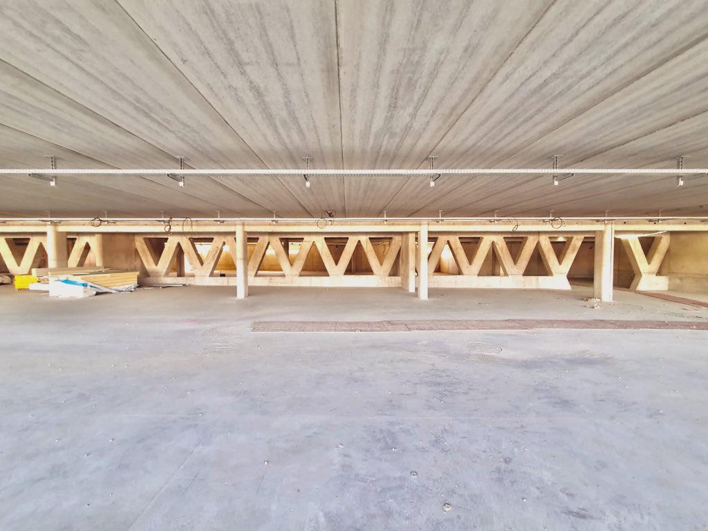 AgenceTetrarc's tweet photo. Photographies du chantier du Parc Relais St Jaques de la Lande qui desservira la station de métro Gaîté, de la ligne B du métro rennais, et la gare des bus 
Agence Tetrarc architectes https://t.co/C4BCfVJjkP