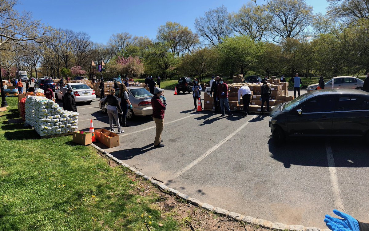 Benjamin_Moore's tweet photo. Together, #BenjaminMoore and @communityfoodbankofnj are providing 225,000 meals to community members in need across the state of New Jersey. #GivingMoore https://t.co/FblrCVrpI6