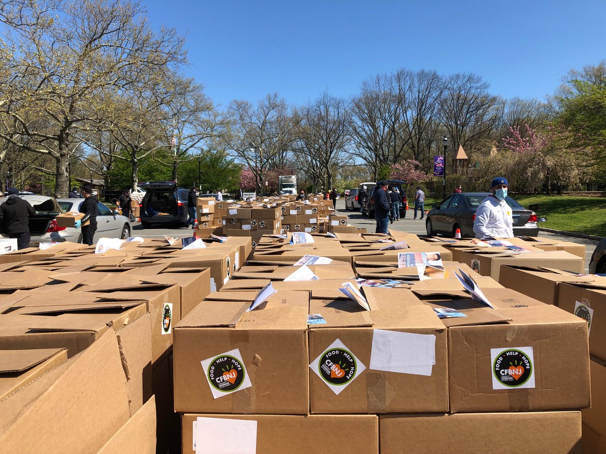 Benjamin_Moore's tweet photo. Together, #BenjaminMoore and @communityfoodbankofnj are providing 225,000 meals to community members in need across the state of New Jersey. #GivingMoore https://t.co/FblrCVrpI6