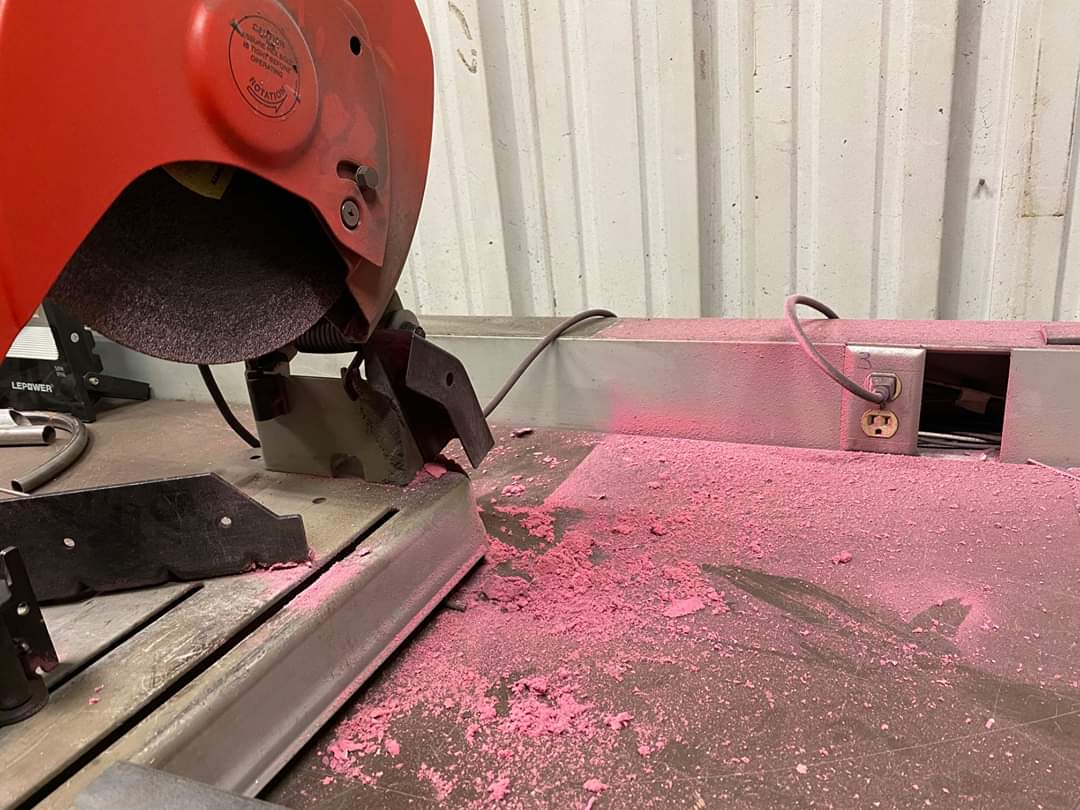 HiJinxBattleBot's tweet photo. I'm really glad we all agreed to COMMIT to the PINK main color because lawdy, it's everywhere...
.
.
.
#BattleBots #LetTheBotBattleBegin #wewantseason5 #wegotseason5 #combatrobot #robot #prettyinpink #somuchpink #itseverywhere https://t.co/rouPtWrLfb