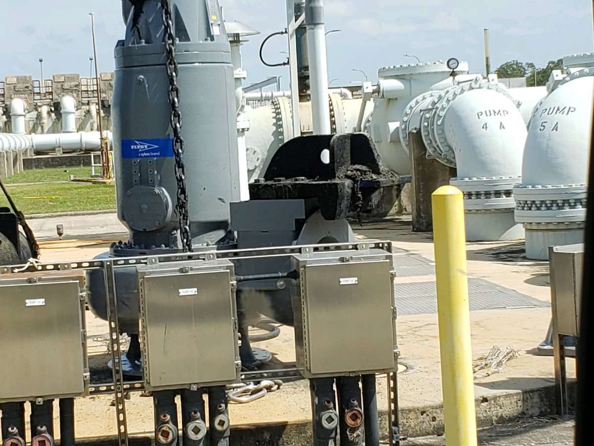 hahnequipment's tweet photo. Flygt #bigpumps #intelligentpump #clogfree with MAS801 pump monitoring system #retrofit
https://t.co/0NJMz7DaYc https://t.co/cBb9SHpB2K