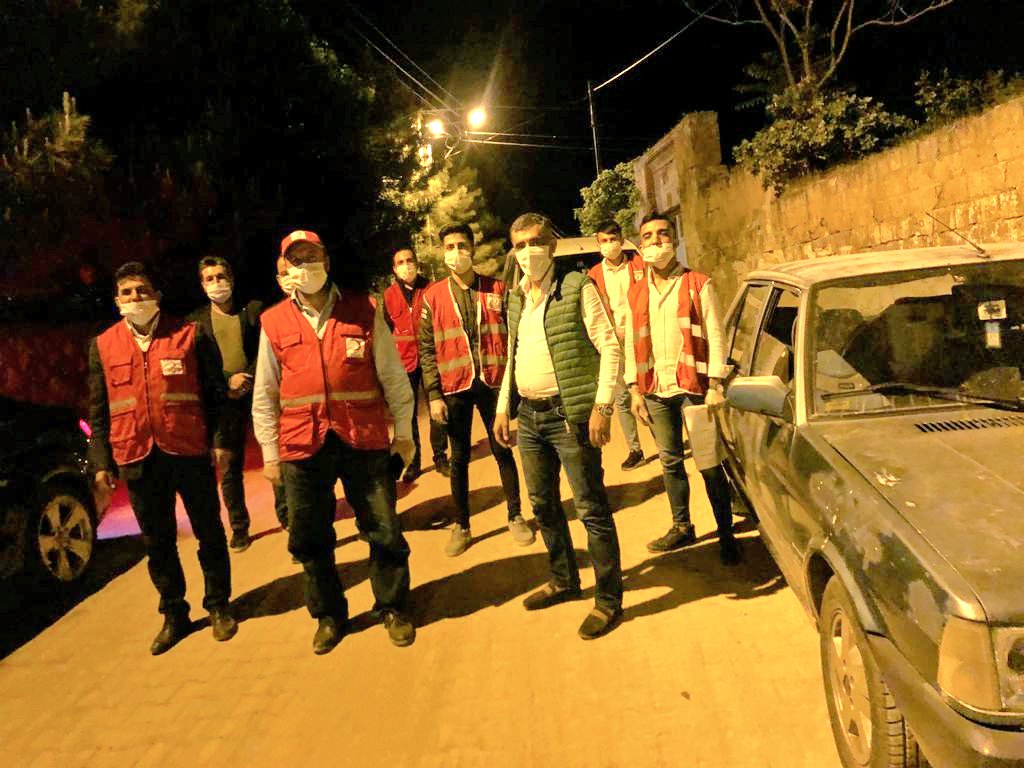 50 Aile... 50 Farklı hikaye...
İyilik dağıtmaya devam ediyor...
Varol <a href="/murataykat/">Murat AYKAT</a> başkan 
Varol <a href="/SeyitSelim47/">Mehmet Selim Yıldız</a> başkan 
Varol <a href="/MidyatKizilay/">Midyat Kızılay Şubesi</a> 
Varol <a href="/mehmetn71259801/">Mehmet NAS</a> Muhtar 
#Midyat
#Mardin
En güzel bulaşıcı hastalıktır #iyilik...