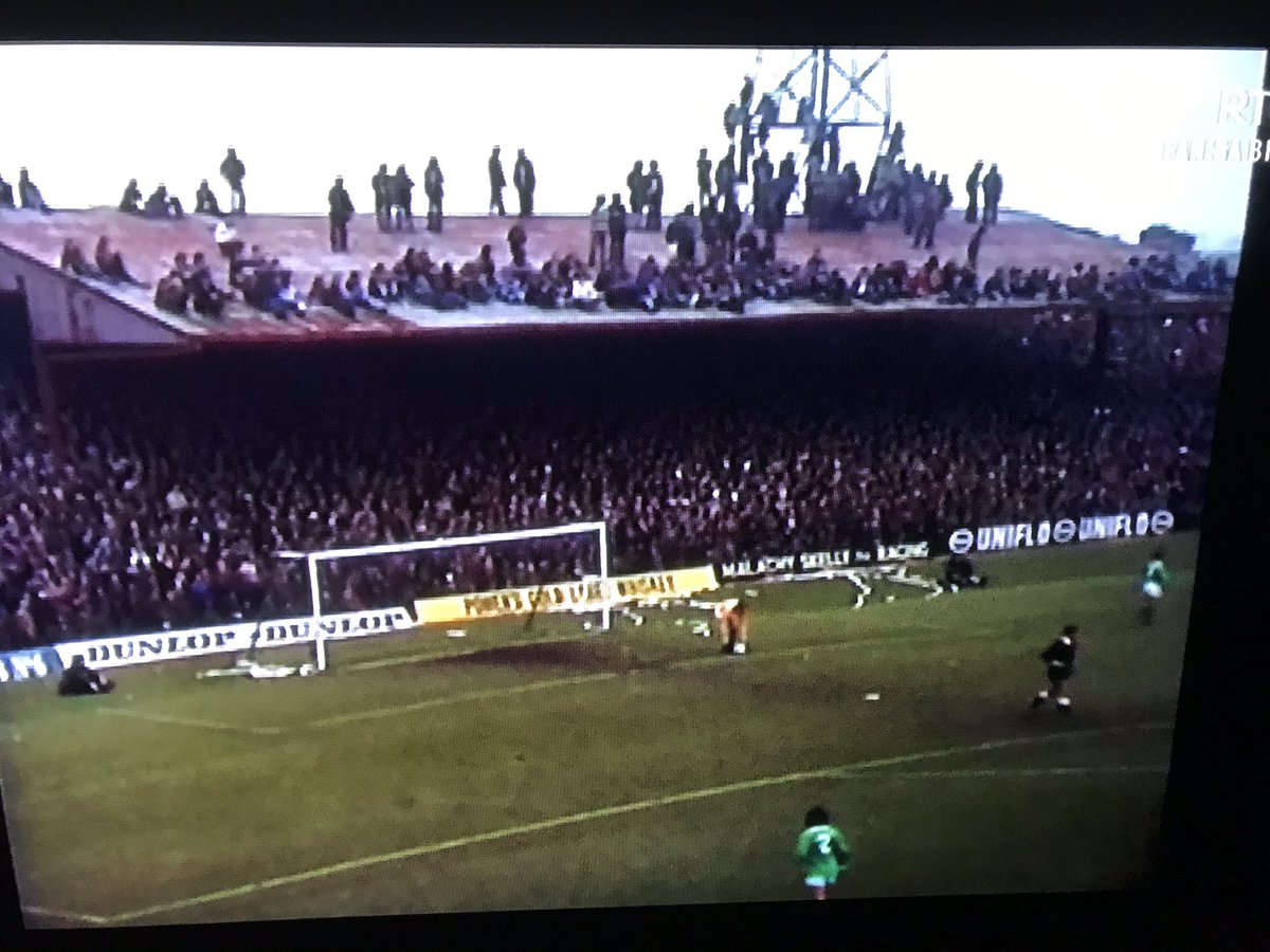 TimesLimerick's tweet image. Health &amp;amp; Safety absent .1974 U.S.S.R v Ireland . Incredible really.😆