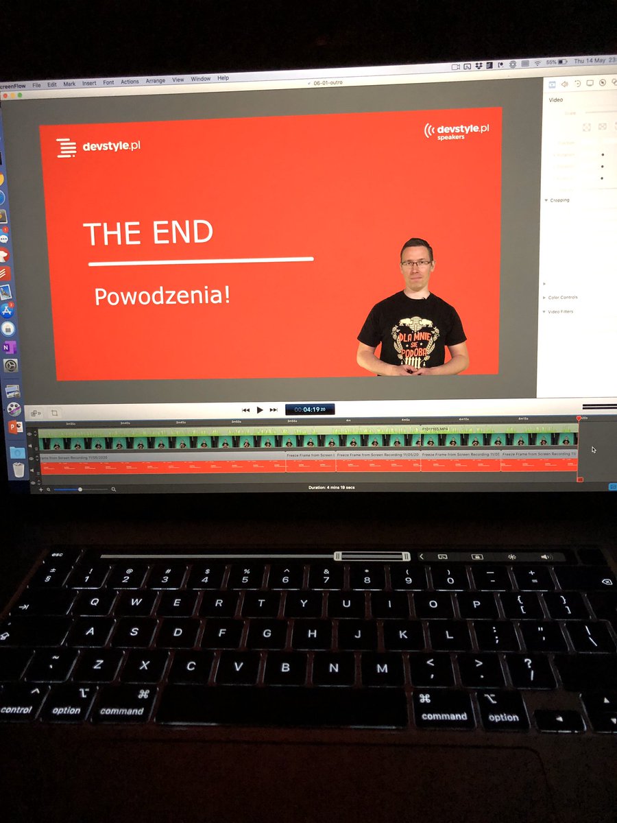 maniserowicz's tweet photo. Właśnie się renderuje ostatnia lekcja devstyle speakers! Mamy to, Panie i Panowie!
#devstylespeakers
#devstyle
#konferencje
#programowanie https://t.co/oml00TCDqN