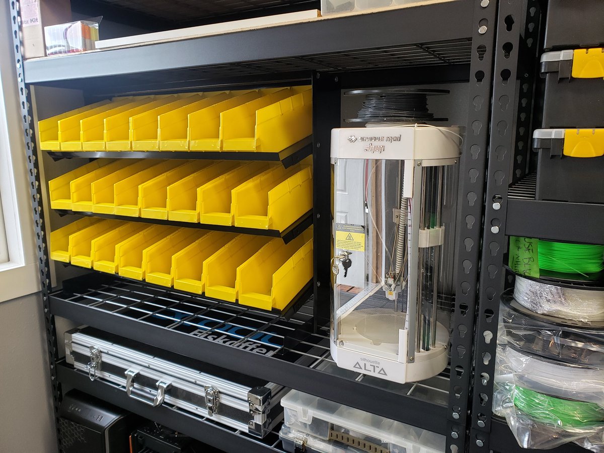 EnviousMods's tweet photo. Getting the storage area setup with bins up top. Itll hold about 10 modded PCs &amp; most my gear!

#enviousmods #pcmodding #dimastech #testbench #bequiet #alphacool #gigabyte #AORUS #ekwb #ekwaterblocks #silhouette #ALTA #Thermaltake #lianli #fractal https://t.co/68Mz0GIqx5
