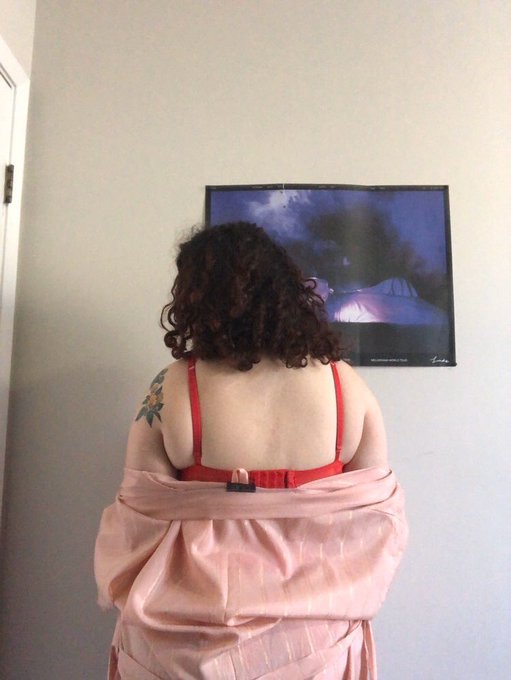 Watch Blair King 🥰 kinda back?'s leaked NSFW photo on TwXstars