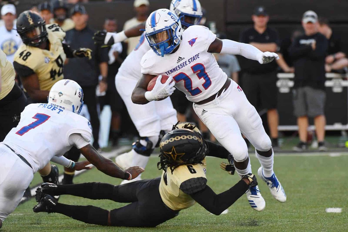 ashaud roberson ¹ (@its_atr14) on Twitter photo WOW!! blessed to receive my first D1 offer from Tennessee state university 💙🤍 <a href="/RecruitGeorgia/">Recruit Georgia</a> <a href="/CoachFlan10/">Robbie Flanders</a> <a href="/RHHSFootball/">Richmond Hill FB</a> WOW!! blessed to receive my first D1 offer from Tennessee state university 💙🤍 <a href="/RecruitGeorgia/">Recruit Georgia</a> <a href="/CoachFlan10/">Robbie Flanders</a> <a href="/RHHSFootball/">Richmond Hill FB</a>
