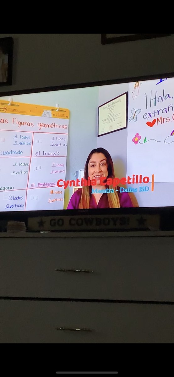 AVargas147's tweet photo. I spy with my little eyes on my TV 2 @TEPRRockets teachers! #UnidosParaAprender @Cynthia5cap https://t.co/sHmBdRPY6V