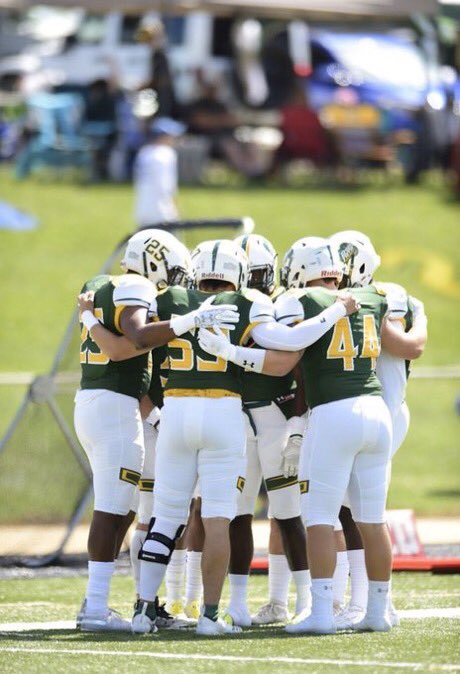 jayzonroberts8's tweet photo. Blessed and thankful to say I’ve receive an offer from McDaniel College! 🔰#GetOnTheHill https://t.co/IbBB97LolW