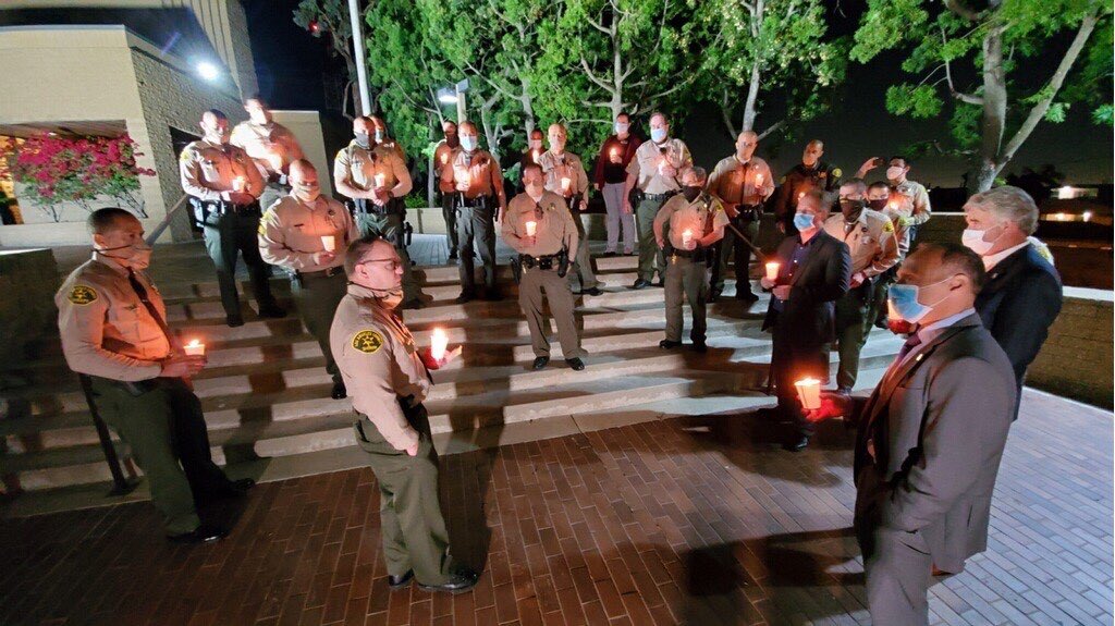 CityofRPV's tweet photo. Last night, the City thanked our local sheriff’s deputies and supported one of our restaurants by donating pasta dinner from Avenue Italy to @LMTLASD, which participated in the @NLEOMF 32nd Annual Candlelight Vigil honoring those who have died in the line of duty.
#RPVTogether https://t.co/cdDlZEmwdf