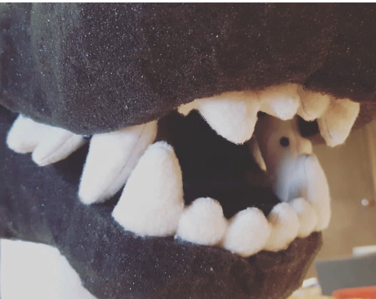 DragonGrStudio's tweet photo. MAWS or PAWS?
Which one do you guys like more?
@DenaliWolfdog
๐ท: #mawsvspaws #paws #maw #fursuitmaker #furryart #furryfandom #comission #plushteeth #wolffursuit #huskyfursuit #workinprogress https://t.co/6ZHJENMRBH