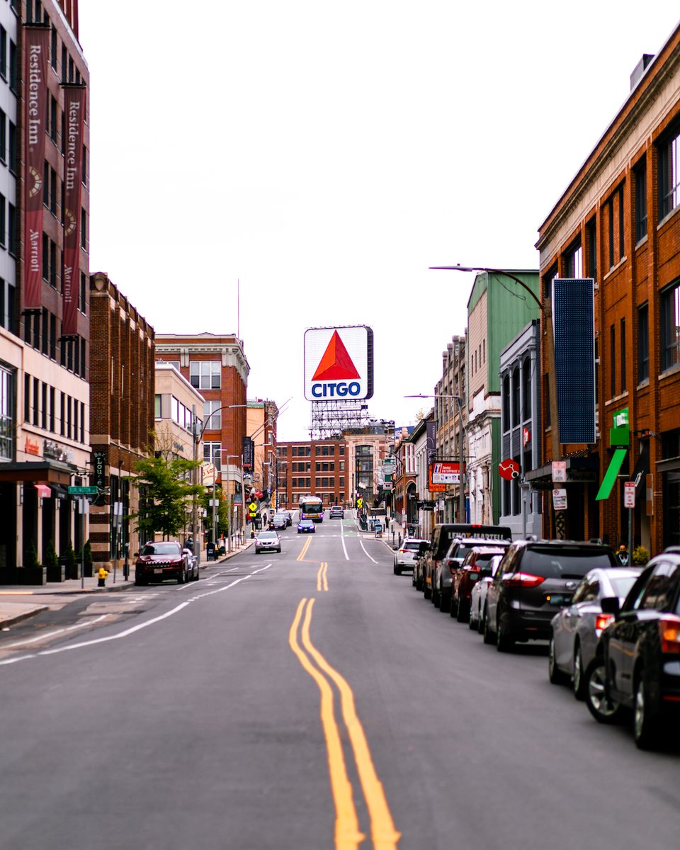 trilliumbrewing's tweet photo. Boston, we can't wait to see you again. Trillium Fenway will reopen this Friday and Saturday, May 15th and 16th, for walk-up, to-go orders of cans and bottles.

https://t.co/vuMDAzdh67 https://t.co/HlTuNS2kBk