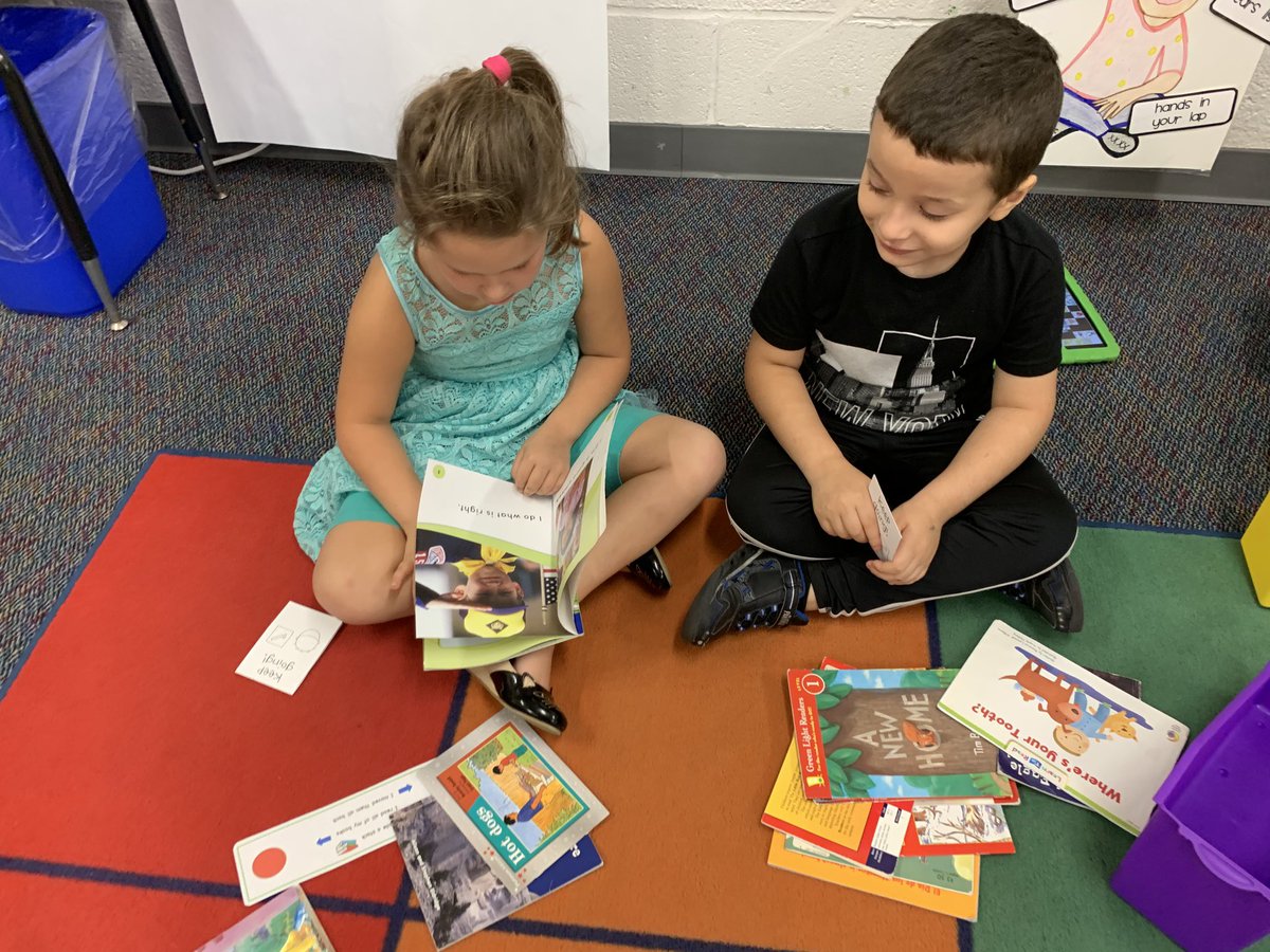 MrsKowalevicz's tweet photo. #ThrowbackThursday to one of our favorite times of day - partner reading during #ReadingWorkshop! 📚 #MissTheseFirsties #TCRWP #RandolphReads #APSisAwesome #ArlingtonReads #FunInFirst @RandolphStars https://t.co/ryHFkit0Y3
