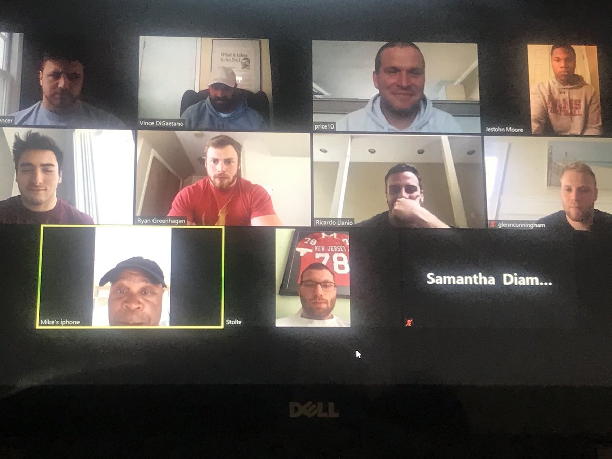 paupaupau5's tweet image. BIG TIME cameo today from the TRUE 🐐! The LB Meeting “Room” welcomed HOFer Mike Singletary to talk LB play and Leadership. We are forever grateful for your time, knowledge, and perspective! Special thanks to @CoachDiG for setting it up! #KnockEmBack
