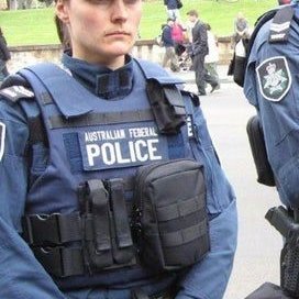 Paper

'Incompatible functions: Problems of protection and comfort identified by female police officers required to wear ballistic vests over bras'

International Journal of Fashion Design, Technology & Education

doi.org/10.1080/175432…
#BallisticVest #PPEComfort #PoliceUniform