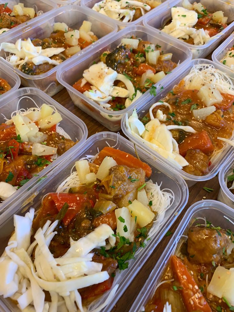 charliedlima's tweet photo. 6000 meals and counting... for the amazing #NHSheroes @NHSuk. Today’s 580 meals was sweet and sour pork and a squash coconut stew both served with @minus8vinegar pickled cabbage. Kitchen:@MillHillSenior Veg:@IAHARRIS1 @RealScottMaslen @youdonatewedel1 @StiritupMag @PaulAinsw6rth https://t.co/E5VIpNFQ6E