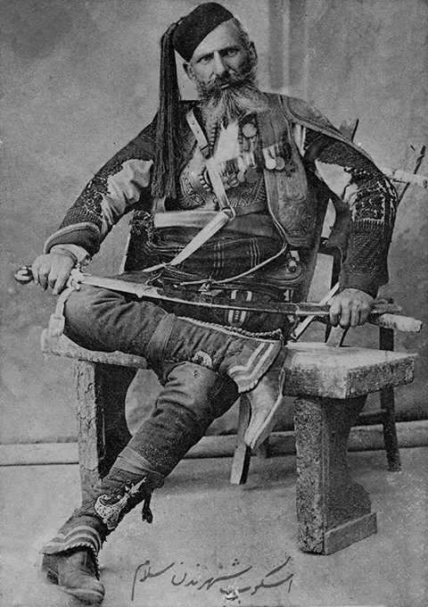 Vucko_Kurjacki's tweet image. Мицко Крстић (1855 — 1909. година) - четнички војвода, робијао 17 година, помиловање одбио речима - „ЈА НИСАМ БУГАРИН!”
Рођен је и погинуо у Македонији. Пореклом је из околине Охрида. Још у младости је четовао против Турака и Арнаута.