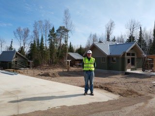 billols52275097's tweet photo. Congratulations to Jerry Palmquist, Kraus-Anderson’s Superintendent on the Lake Vermilion DNR cabin project, he’s been at KA for 5 years! #kabuilds # DNR https://t.co/qpcJR3OAOt