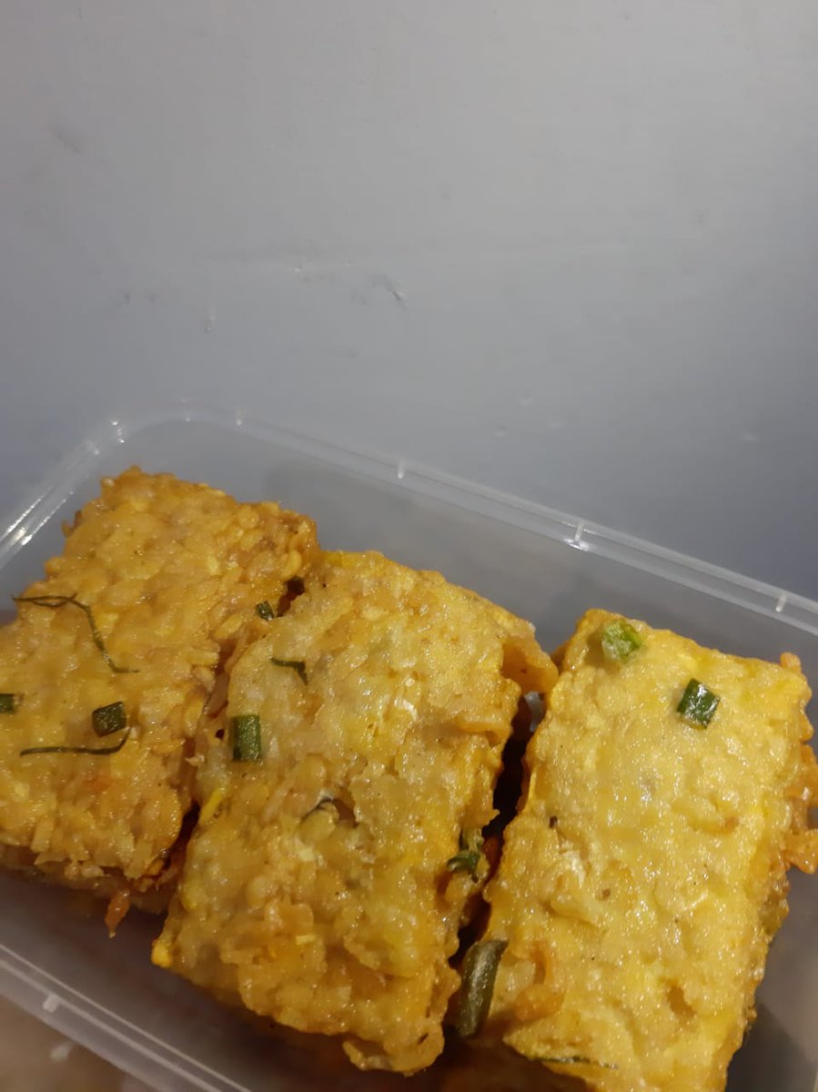nyumii2's tweet photo. Nyumii open lagi yaaa, ready banyak nih cumi hitam, tuna pedas, ayam crispy sama mendoannya. Pemesanan ditunggu sampe jam 14.30 ya. Bisa langsung DM/WA
 https://t.co/tFNi6x8xHs 🥰
@infomalang https://t.co/EQcPFKNvme