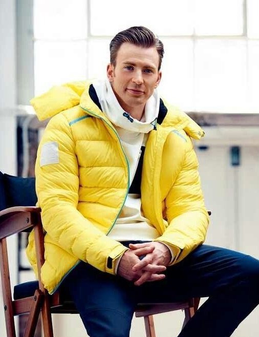 marvelockedlea's tweet photo. chris evans as threads

a thread: https://t.co/Vkw2syns63