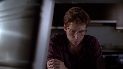 Idk what got into David Duchovny in Fallen Angel but it is a NON-STOP SERVE. LOOK AT HIM LOOK AT MY SOFT BOY