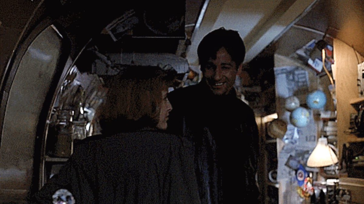 Idk what got into David Duchovny in Fallen Angel but it is a NON-STOP SERVE. LOOK AT HIM LOOK AT MY SOFT BOY