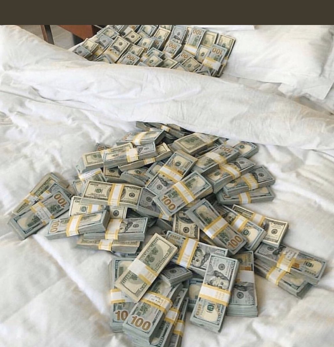 sugarmo85329501's tweet photo. *Giveaway time *
I'm giving $500 each for the first 100 to like and retweet ,,I'm legit  #sugarmomma

To enter 
You must like 
You retweet 
And you must follow https://t.co/isGsxie6lr