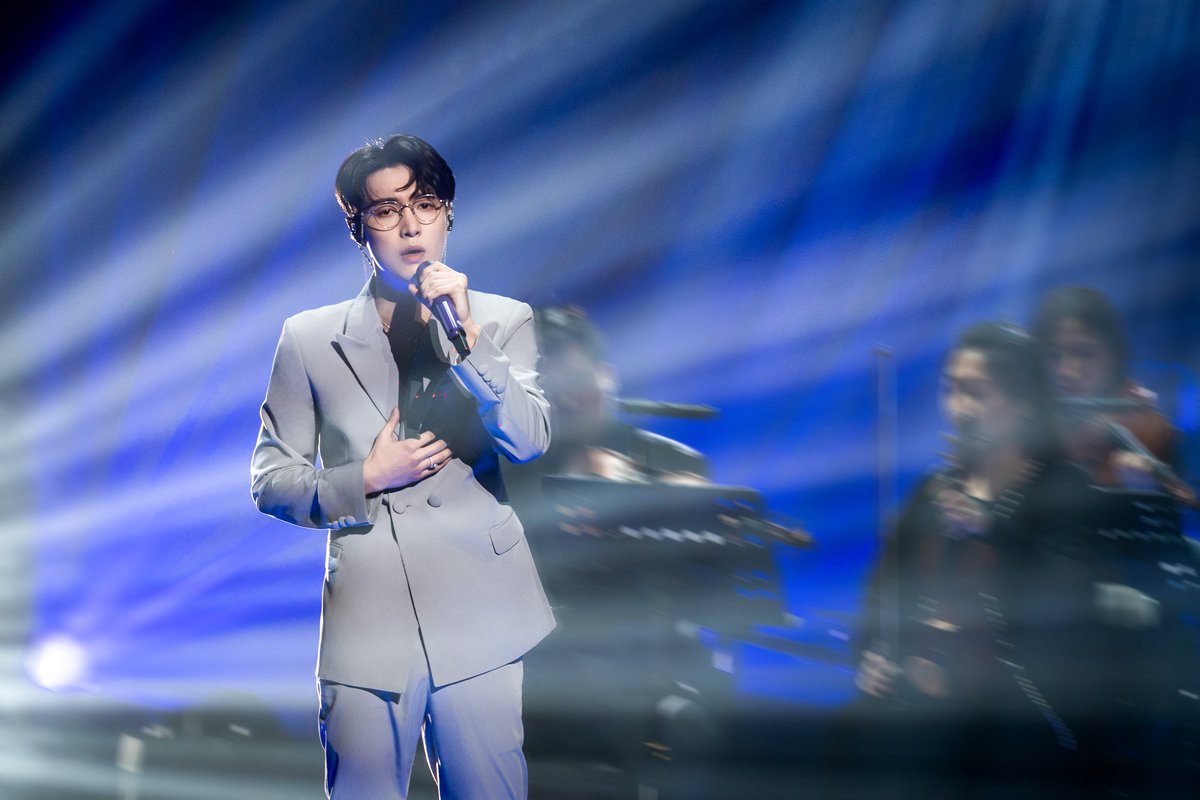 lay_studio's tweet photo. Catch @layzhang dazzle us on the piano on #CZR2 this week! His song “Stay With Me” will melt your hearts. Check it out at 8:00PM (GMT+8) on 5/15! 

LINK TO WATCH: https://t.co/eQgXo2Yckg https://t.co/ca7zJxsTaN