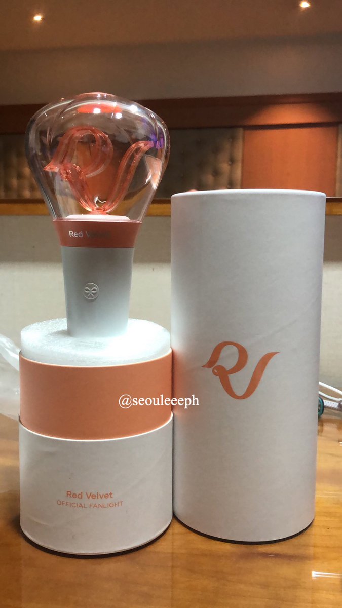 seouleeeph's tweet photo. <pls help me RT to ReVeluv fans>
💕😊
Official Red Velvet Lightstick
*ON HAND and ready to ship
*DOP: until 3rd week of June
Kindly send a message if interested. Thank you!! 🧡
Php 2200
#RedVelvetph #RedvelvetLightstick https://t.co/Y1wCrJVzrF