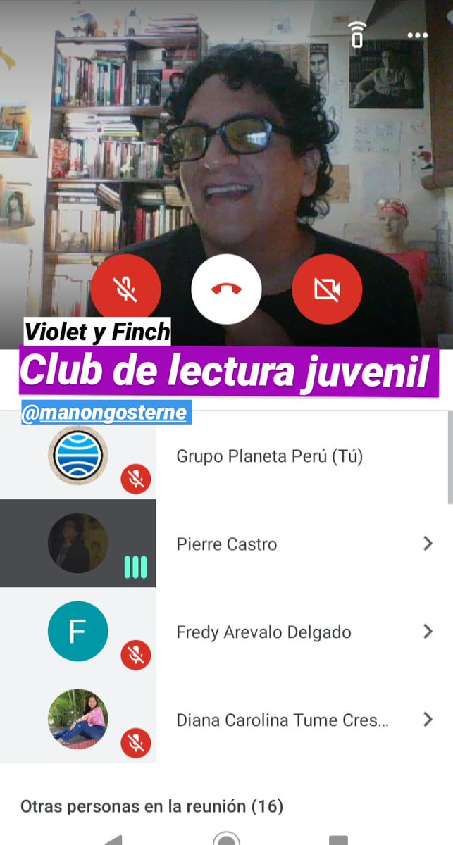 PlanetaLibrosPE's tweet photo. Hoy iniciamos nuestros clubes de lectura #KeepReadingenCasa. Aquí #PierreCastro modera el Club de Literatura Juvenil, "Violet y Finch" abre este ciclo. #creemosenloslibros https://t.co/Cdnn7RWpGy