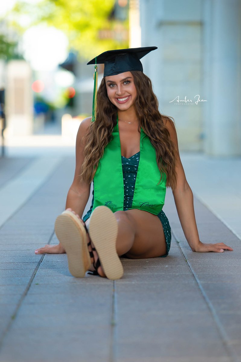 Bella
C l a s s | O f | 2 0 2 0
<a href="/bellalovkvist/">Bella Lovkvist</a>