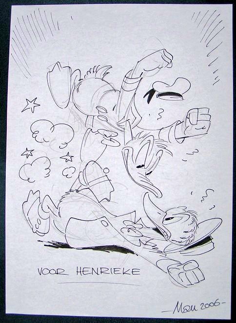 Also at the booth Mau asked me what to sketch for me and I asked for 'something violent' and I got THIS absolute treasure