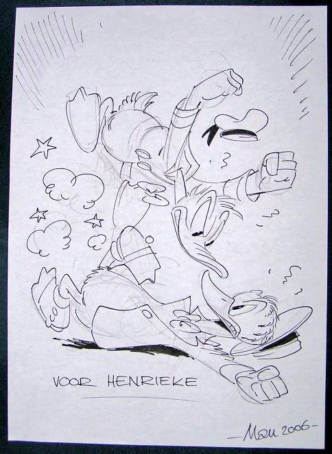 Also at the booth Mau asked me what to sketch for me and I asked for 'something violent' and I got THIS absolute treasure 