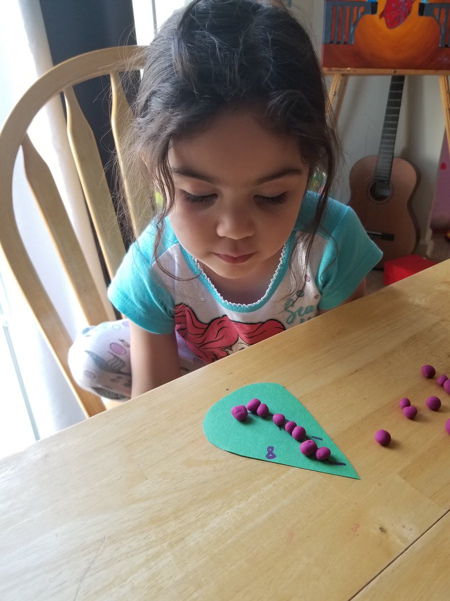 AliensEndeavour's tweet photo. This week’s theme is fairy tales! Today we focused on Jack and the Beanstalk! We made a letter match beanstalk, used our stem building skills to create a beanstalk of our own and counted out how many magic beans every leaf on a beanstalk needed! 🌱 #nhtschoolstogether https://t.co/0pSLjSoi64